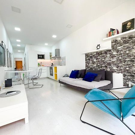 New&Modern Sliema 2 Bedroom Apartment Buitenkant foto