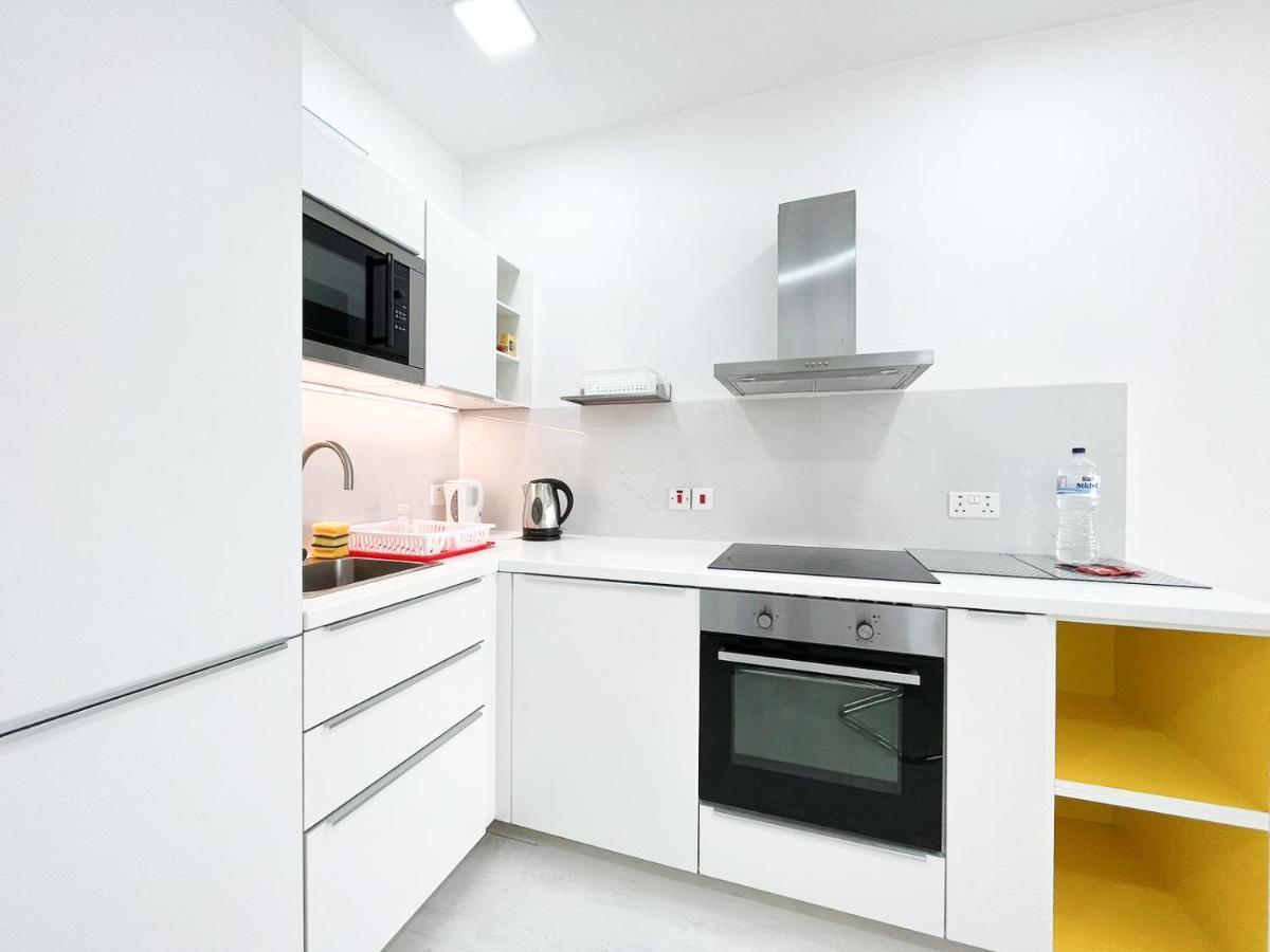 New&Modern Sliema 2 Bedroom Apartment Buitenkant foto